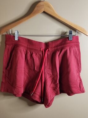 Athleta Balance Printed 4" Shortie In Red Stripe. Size L. #986035
